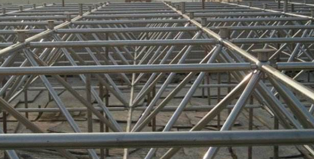 重庆盘点螺栓球网架构件施工前的3方面考试事件